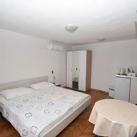 Mihaela Apartment Sibenik