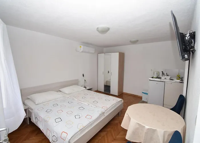 Mihaela Apartament Szybenik
